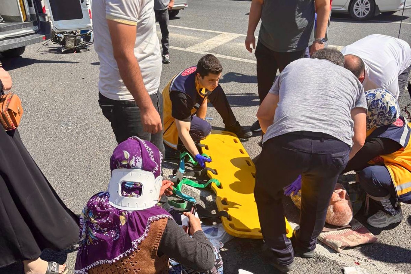 Malatya'da minibüs ile çapa motoru çarpıştı: Bir yaralı
