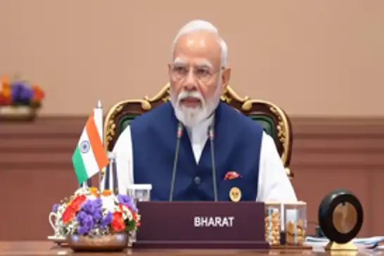 Modi'den BRICS'e küresel krizlere karşı işbirliği çağrısı