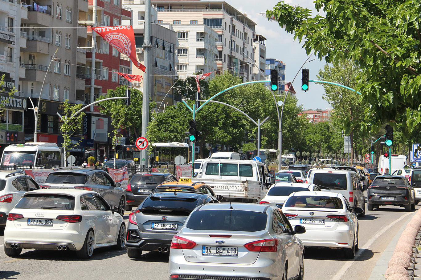 Batman'da zorunlu trafik sigortası primleri vatandaşın bütçesini zorluyor