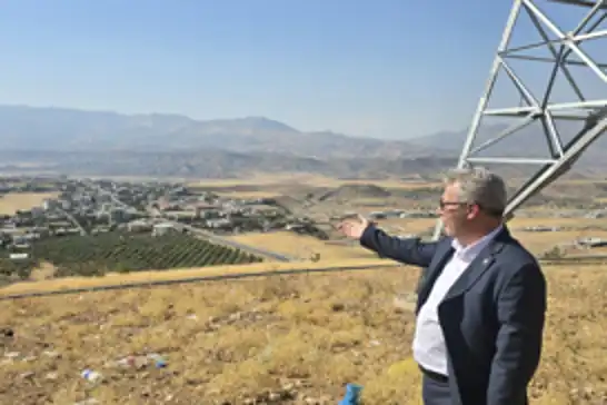 HÜDA PAR'dan Kumçatı'daki elektrik kesintilerine tepki
