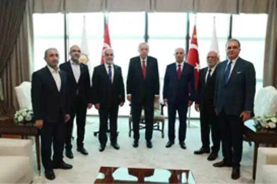 Serokê Giştî yê HUDA PARê Yapicioglu, bi Serokkomarê Erdogan re hat cem hev