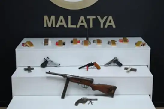 Malatya'da ruhsatsız silah operasyonu: 3 gözaltı