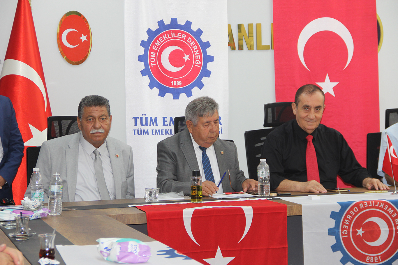 ŞIRNAK’TA TÜM EMEKLİLER DERNEĞİ 1. OLAĞAN KONGRESİ GERÇEKLEŞTİRİLDİ