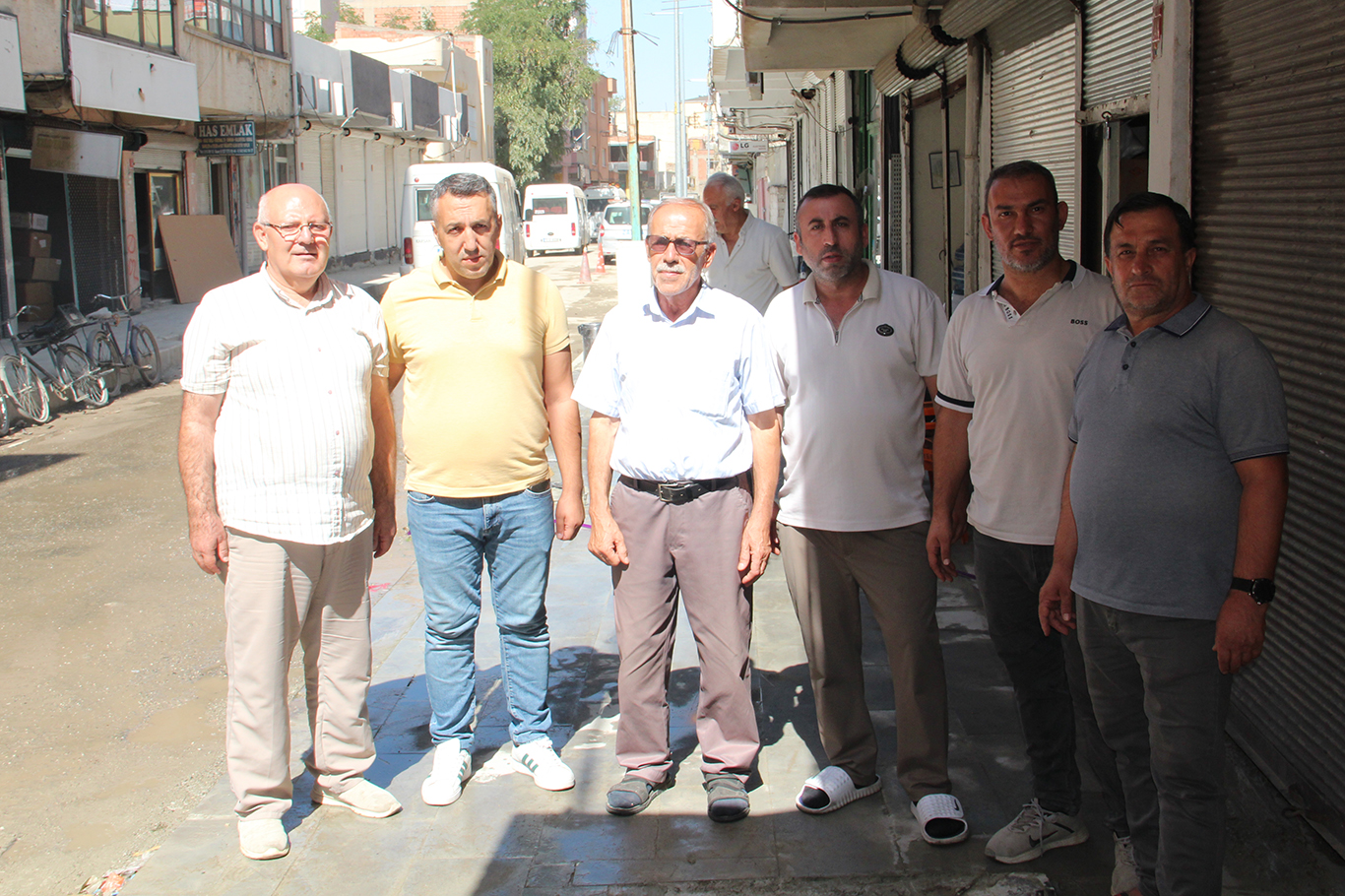 Batman'da mahalleli ve esnaf tozdan ve yarım kalan çalışmalardan şikâyetçi 