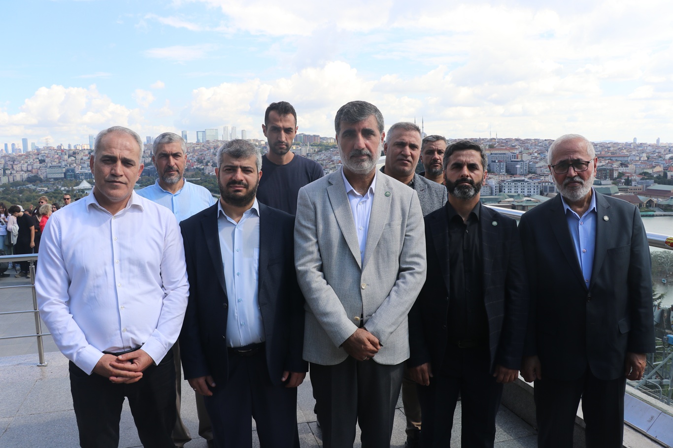 HÜDA PAR'dan yetkililere çağrı: Pierre Loti yeniden aslına döndürülerek "İdris Tepesi" olsun