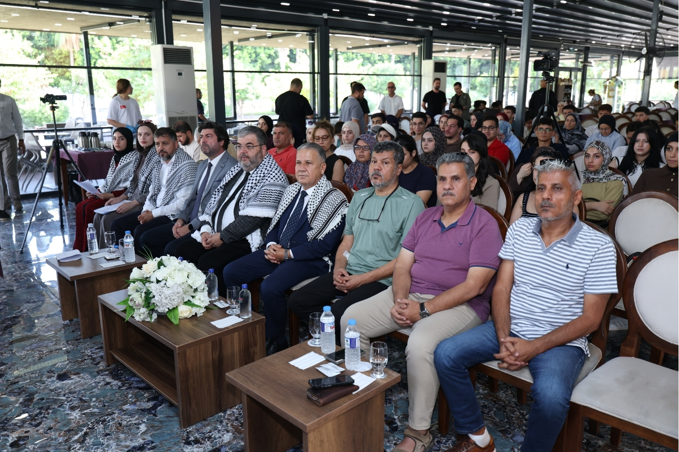 Gazze'de Soykırımın gölgesinde eğitim mücadelesi