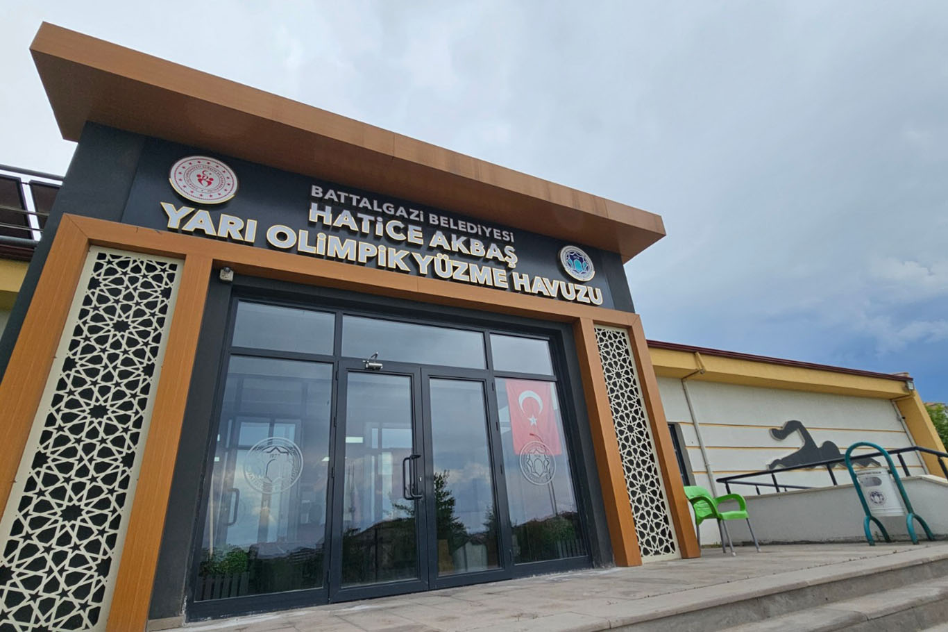 Malatya'da 3 ayda yaklaşık 5 bin kişiye yüzme eğitimi