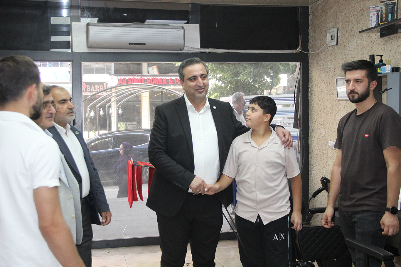 HÜDA PAR MİLLETVEKİLİ SERKAN RAMANLI, ULUDERE'DE ESNAFLARI ZİYARET ETTİ