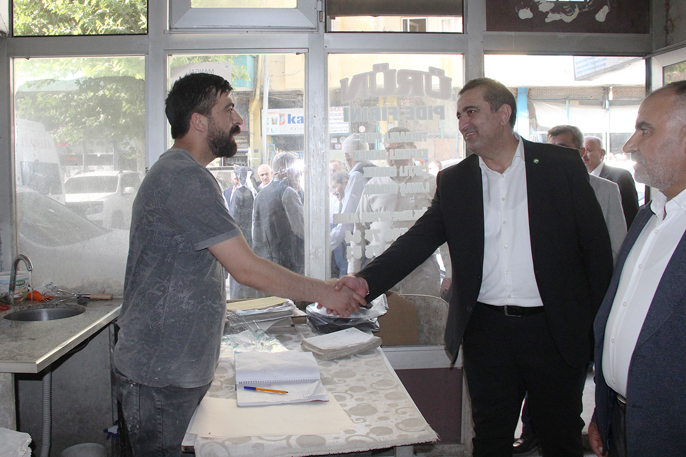 HÜDA PAR MİLLETVEKİLİ SERKAN RAMANLI, ULUDERE'DE ESNAFLARI ZİYARET ETTİ