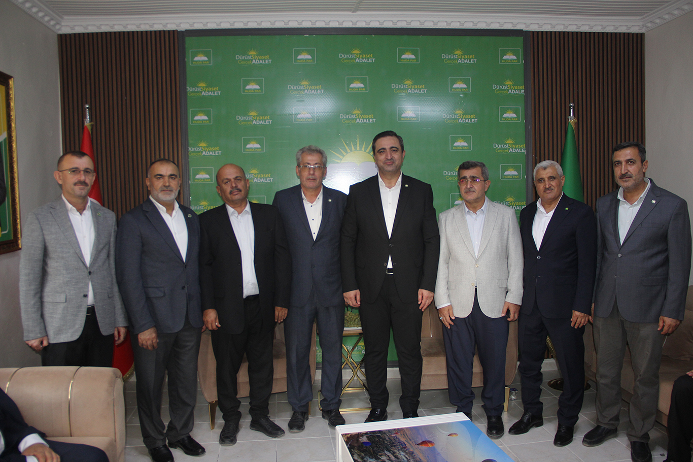 HÜDA PAR ULUDERE İLÇE BAŞKANLIĞI TEŞKİLAT BİNASI DÜZENLENEN TÖRENLE AÇILDI