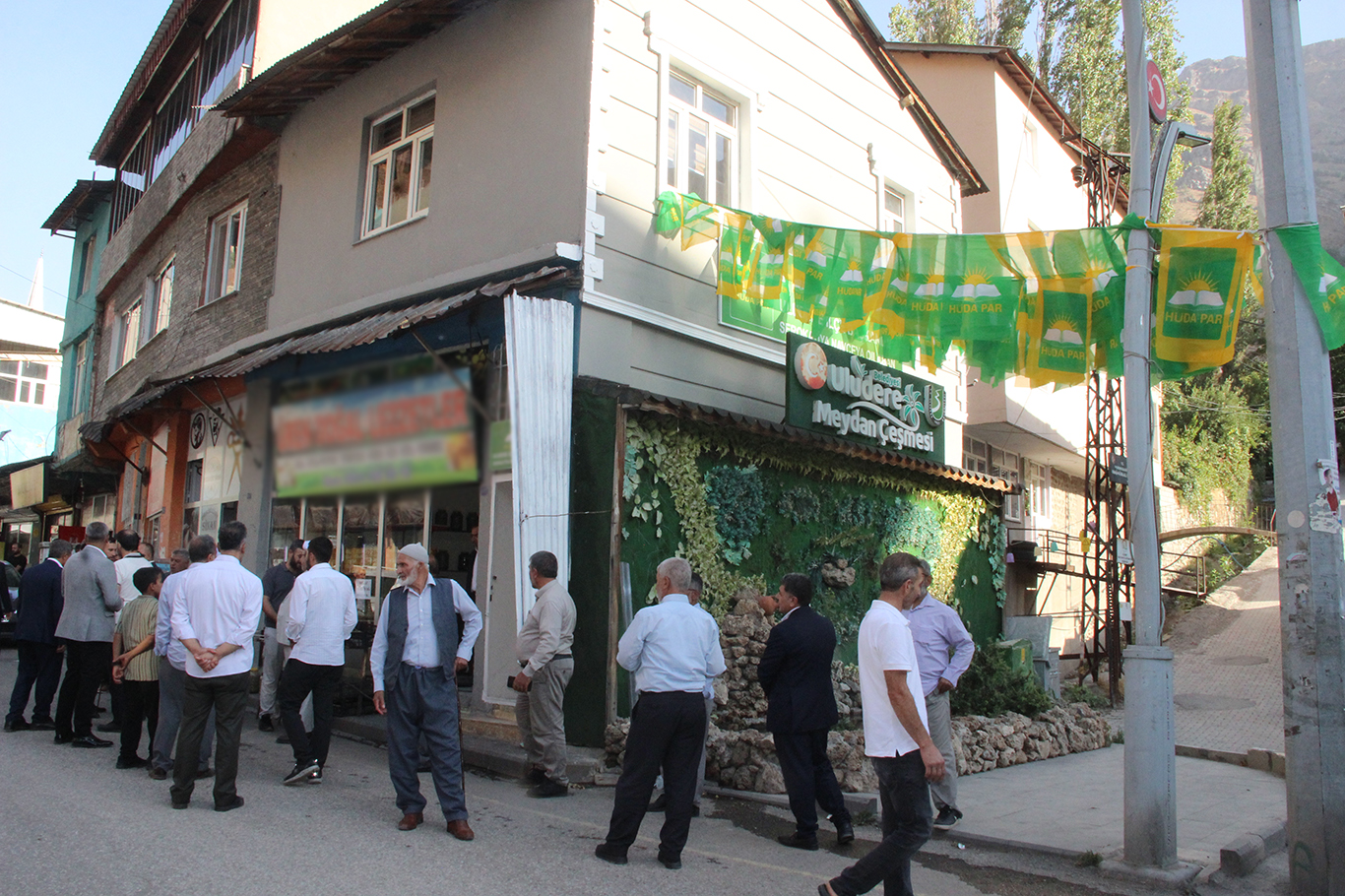 HÜDA PAR ULUDERE İLÇE BAŞKANLIĞI TEŞKİLAT BİNASI DÜZENLENEN TÖRENLE AÇILDI