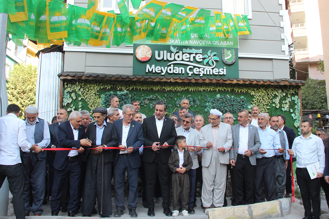 HÜDA PAR ULUDERE İLÇE BAŞKANLIĞI TEŞKİLAT BİNASI DÜZENLENEN TÖRENLE AÇILDI
