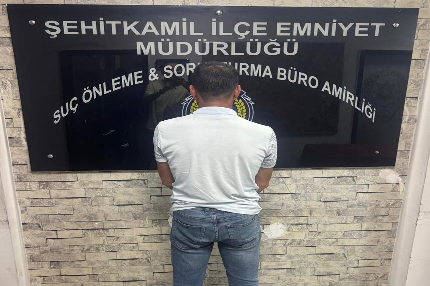 Gaziantep'te uyuşturucu şüphelisi ile 2 hükümlü yakalandı