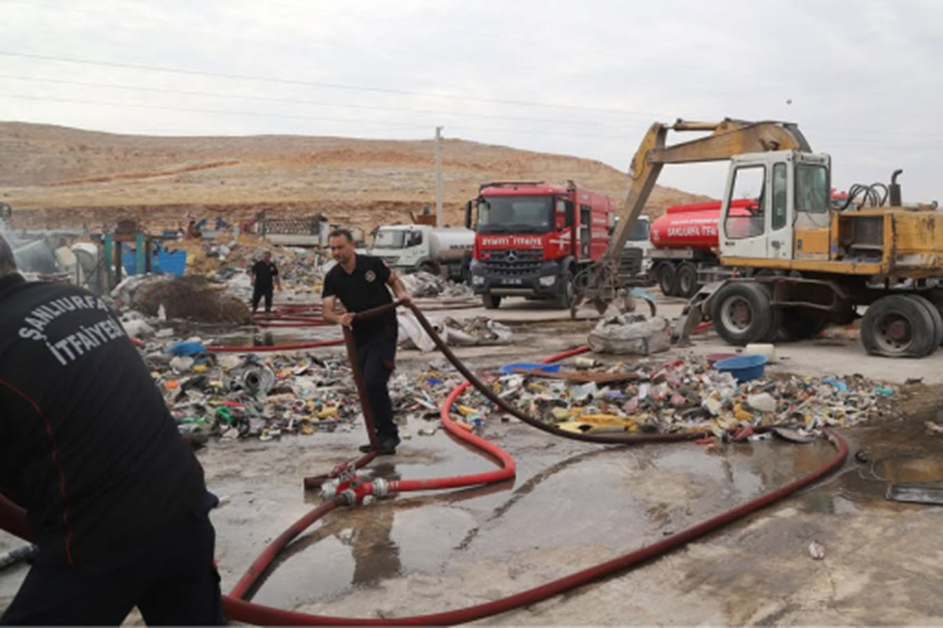 Şanlıurfa'da geri dönüşüm tesisinde yangın