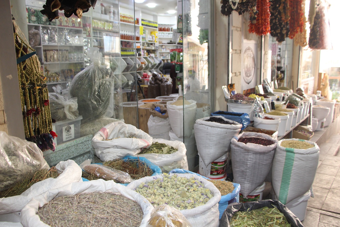 Havaların serinlemesiyle beraber aktarlarda hareketlilik başladı