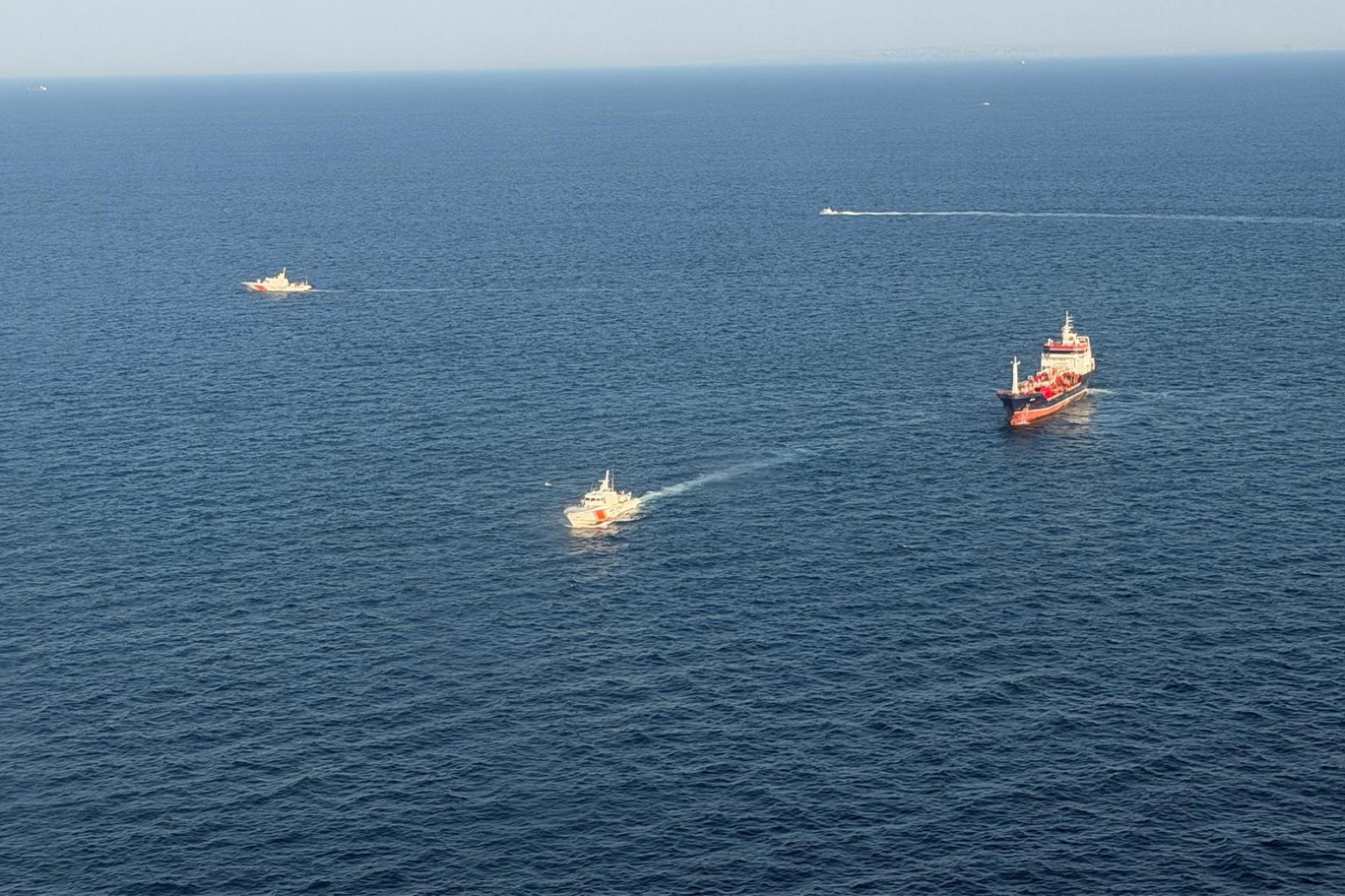 Marmara Denizi’nde batan gemiyi arama çalışmaları sürüyor