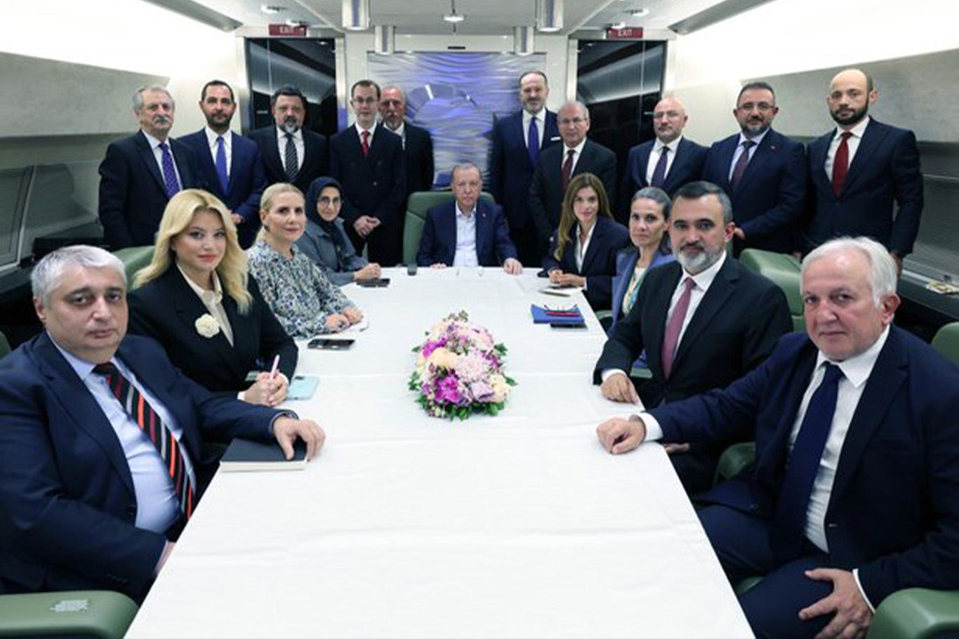 Cumhurbaşkanı Erdoğan: Türkiye, Doğu ve Batı ile dengeli ilişkiler geliştiriyor