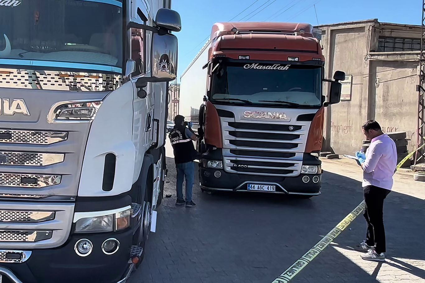 Husumetlisinin üzerine tır sürüp ağır yaraladı