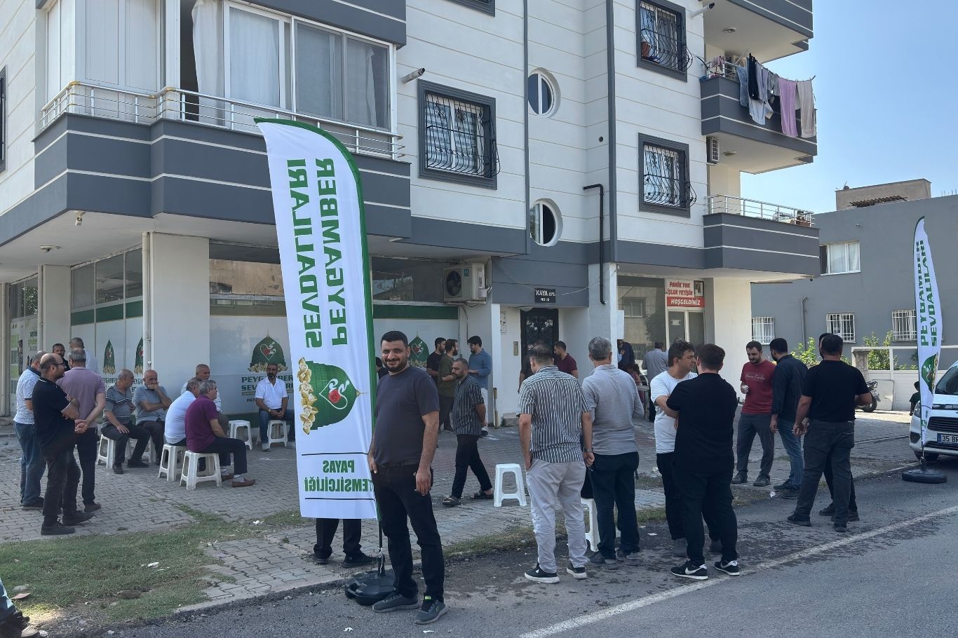 Hatay’ın Payas ilçesinde Peygamber Sevdalıları Vakfı Payas Temsilciliği törenle hizmete açıldı.