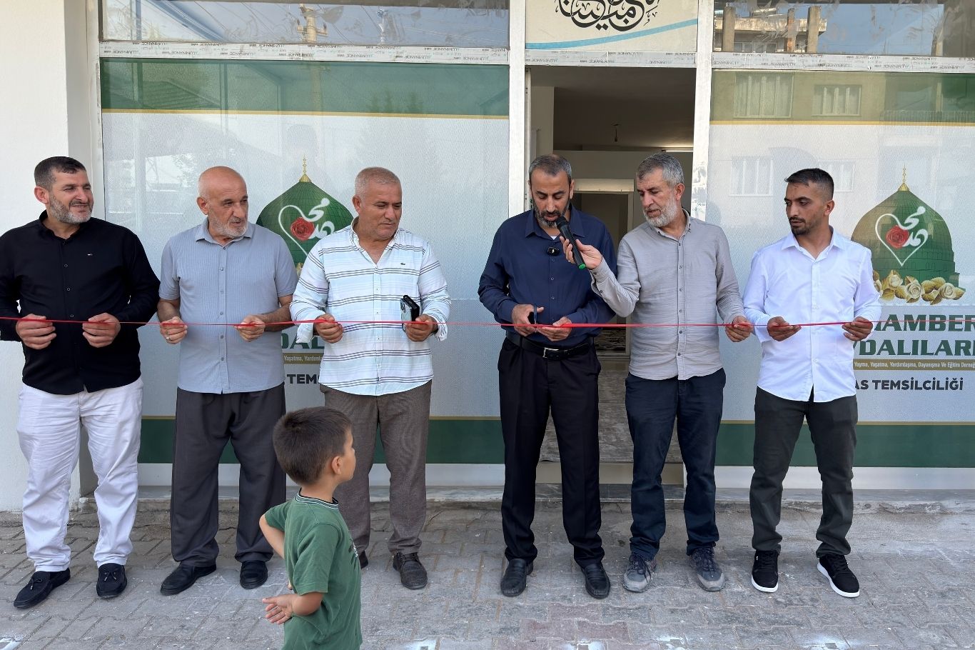 Hatay’ın Payas ilçesinde Peygamber Sevdalıları Vakfı Payas Temsilciliği törenle hizmete açıldı.