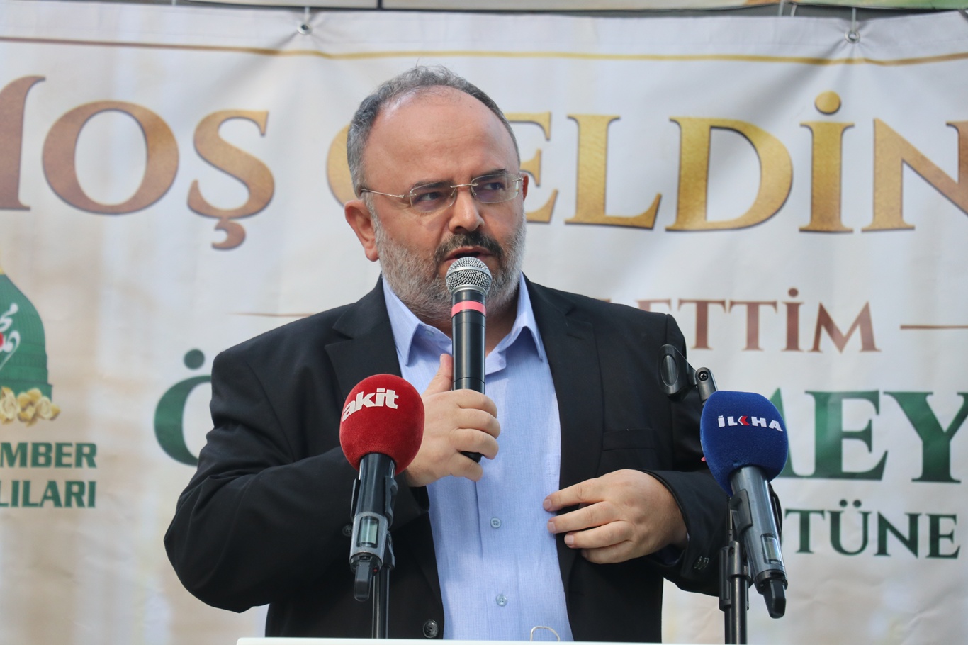 İstanbul'da "Niyet Ettim Örtünmeye, Emrin Başım Üstüne" programı gerçekleştirildi