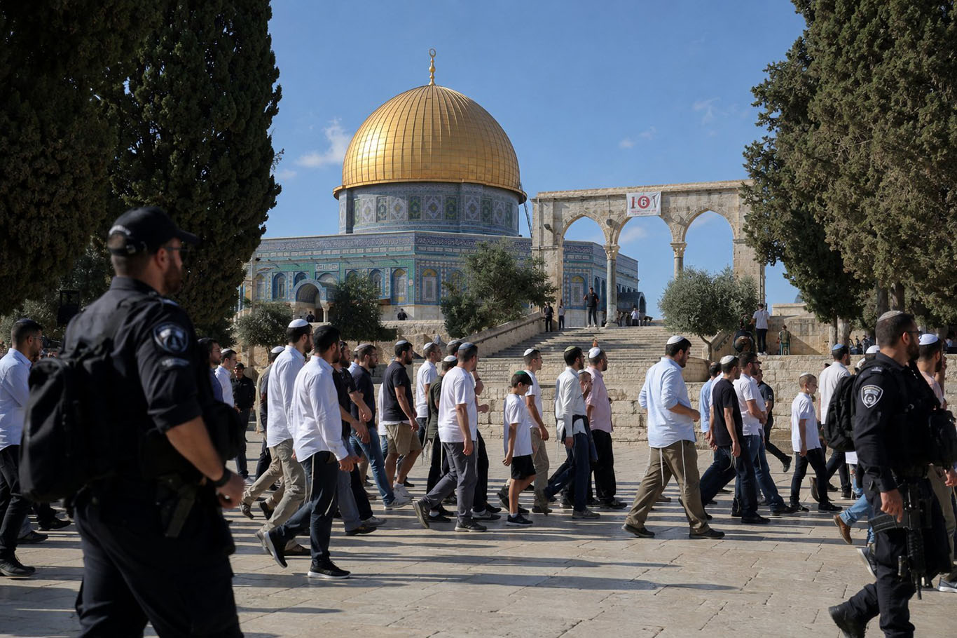 458 Israeli settlers defile Al-Aqsa Mosque compound under heavy security