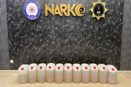 İstanbul'da tırın yakıt tankından 224 kilogram sentetik uyuşturucu çıktı