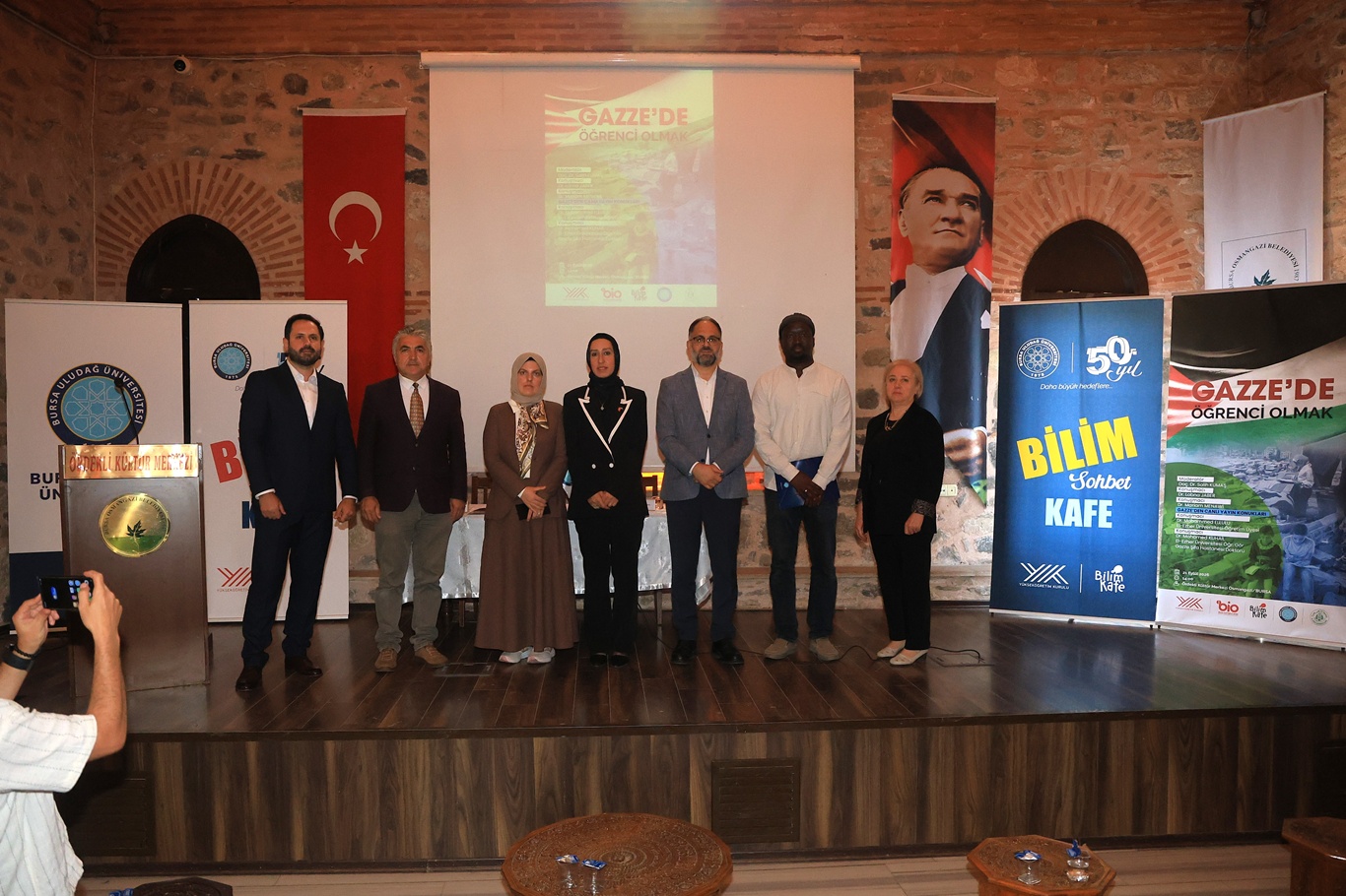 Bursa’da Gazze için bilim kafe paneli düzenlendi