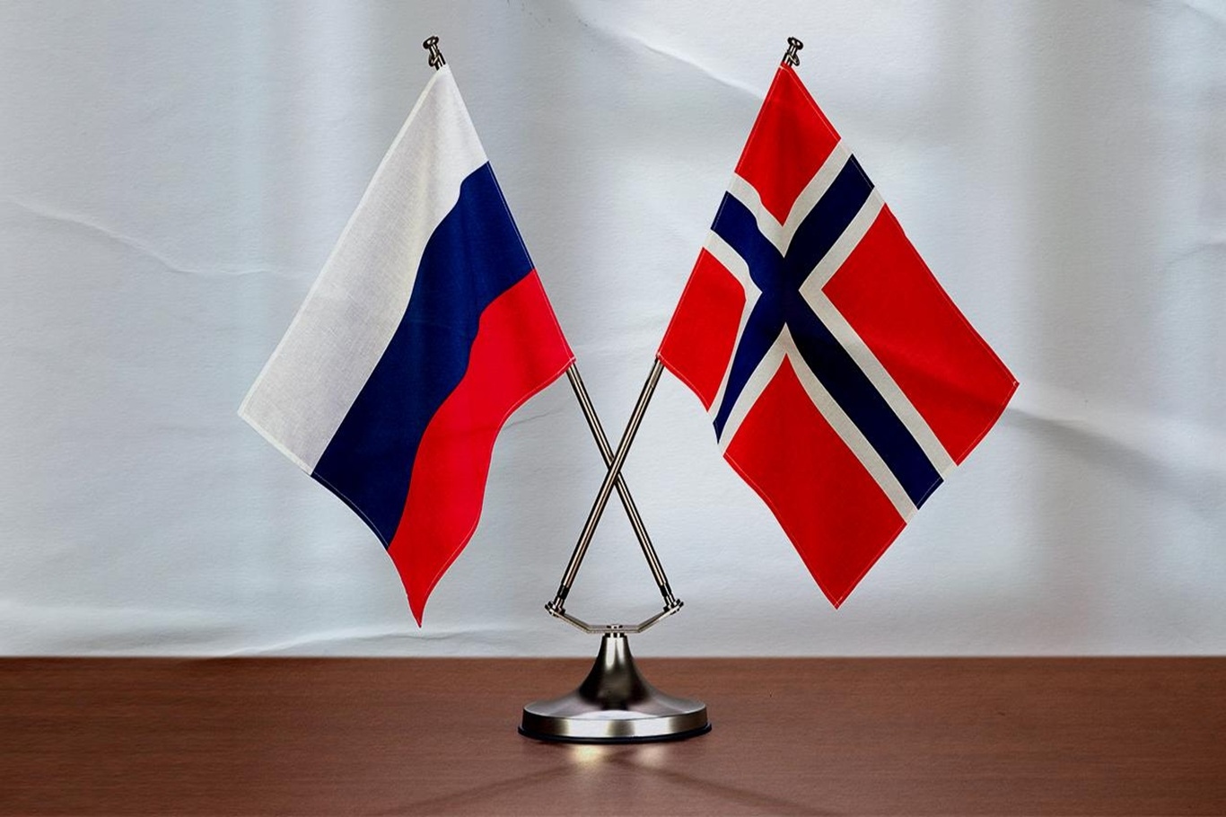 Norway's PM warns of threat of attacks by Russia