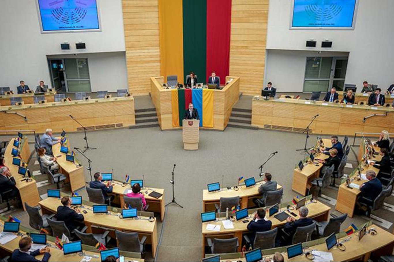 Lithuania moves to lift constitutional ban on nuclear weapons