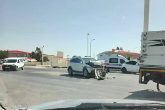 Li Rihayê du wesayît li hev qelibîn: 3 birîndar