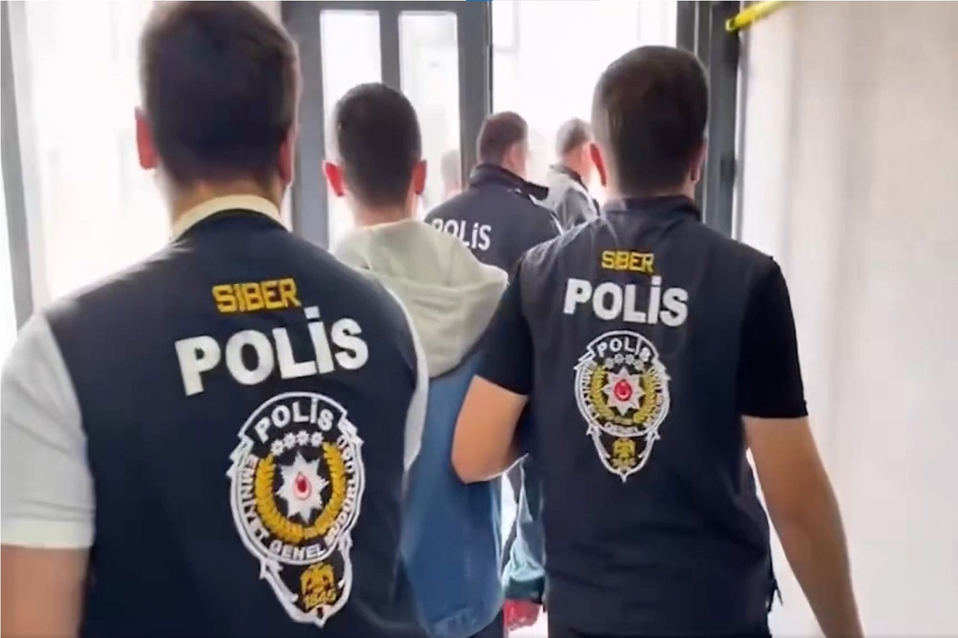 36 ilde siber suç operasyonu: 826 şüpheli yakalandı