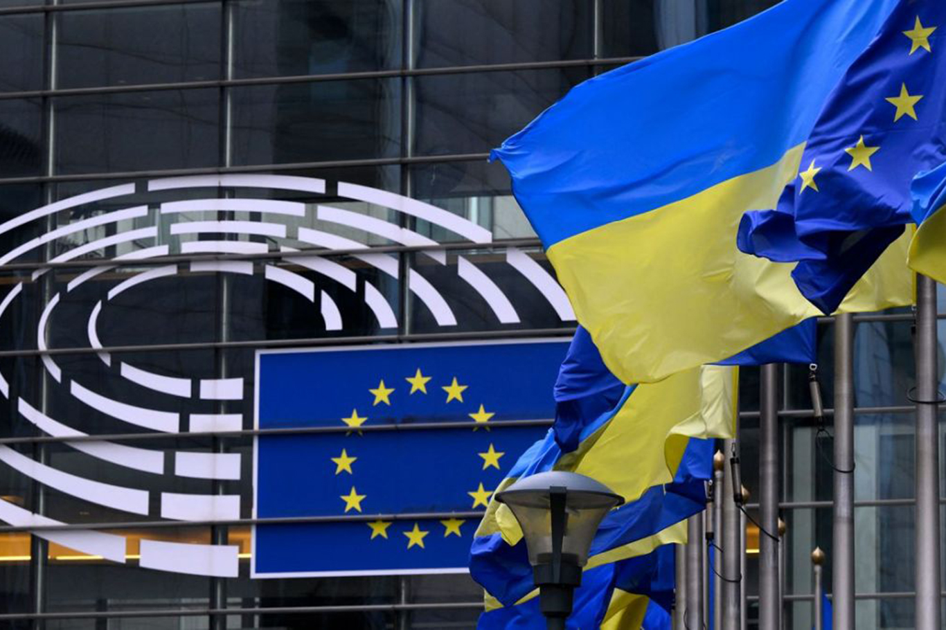 AB’den Ukrayna’ya 6,6 milyar avroluk askeri destek 