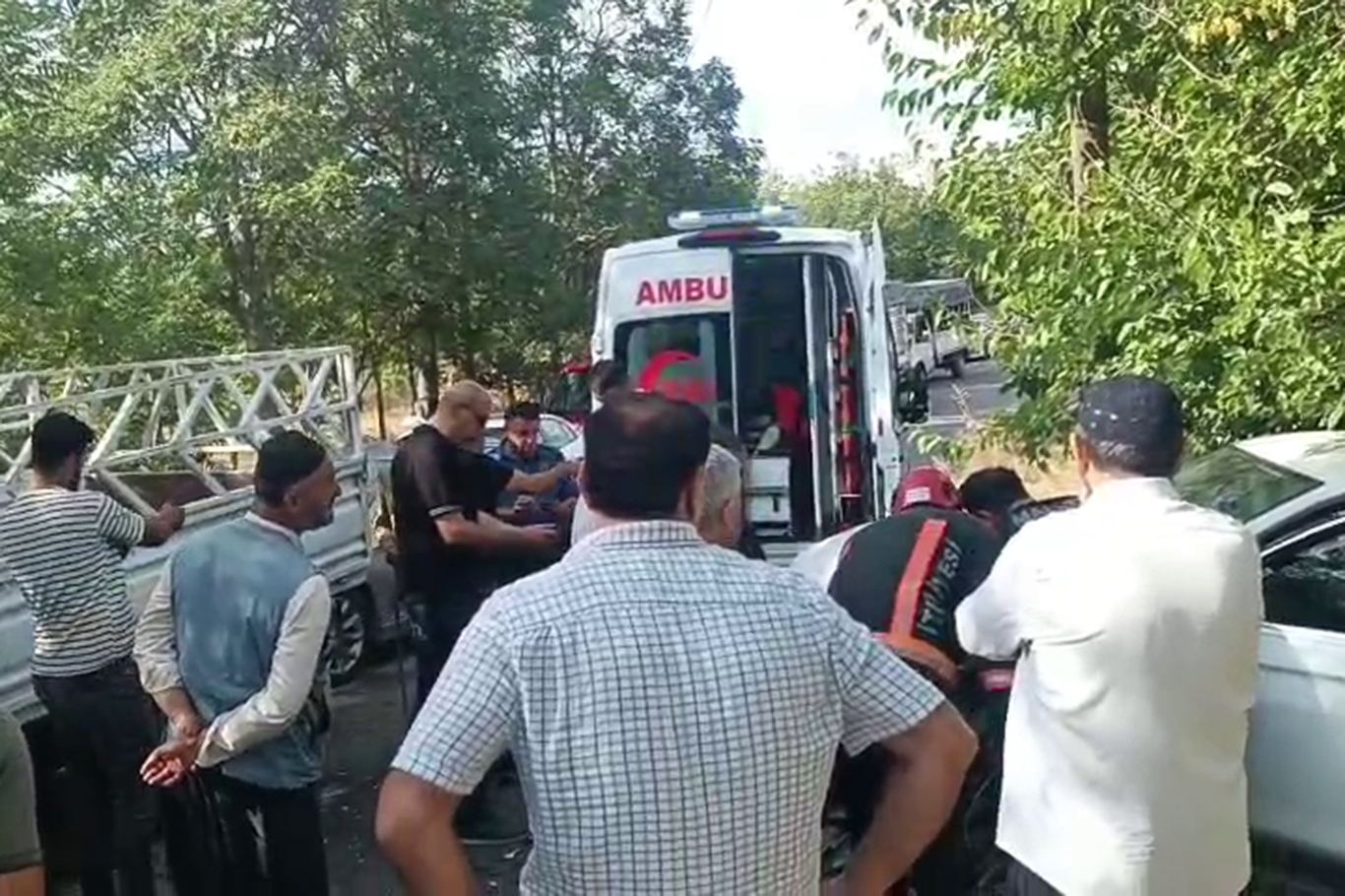 Malatya'da kamyonet ile otomobil çarpıştı: 2 yaralı