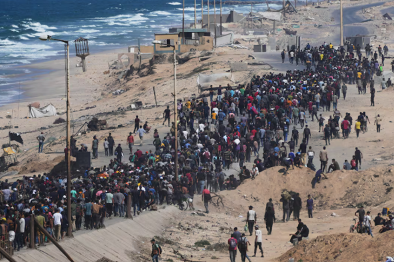 UN refugee chief urges Security Council to tackle conflicts driving record displacement