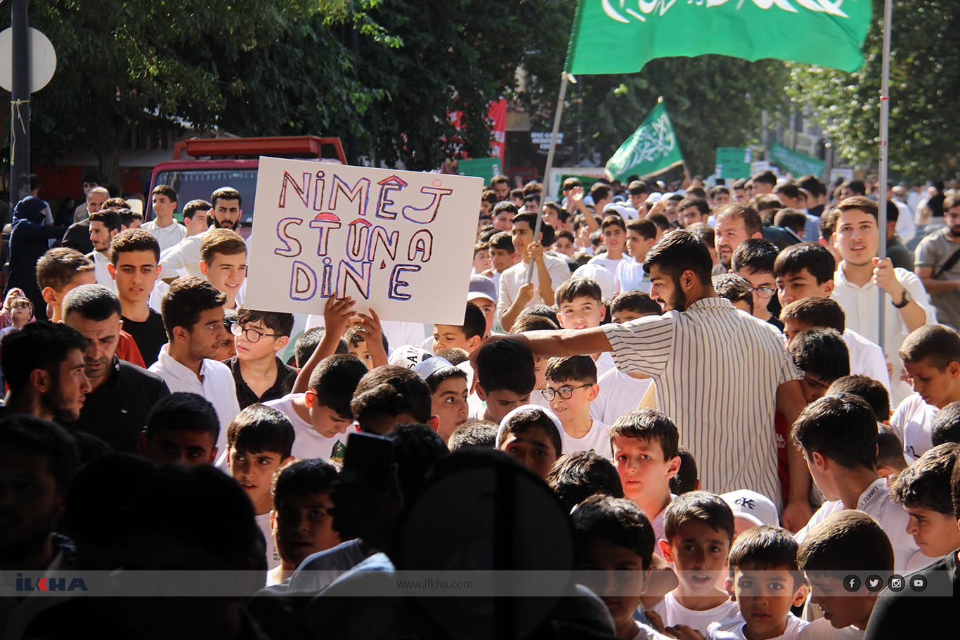 Thousands of children gather in Diyarbakır for ‘Life is Beautiful with Prayer’ finale