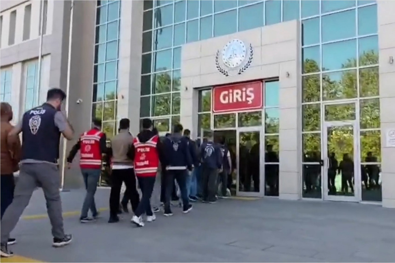 25 ilde siber suçlara yönelik operasyon: 473 şüpheli gözaltında