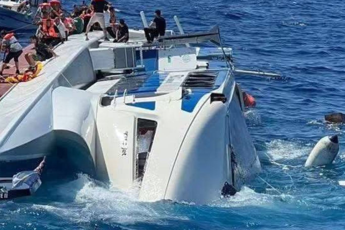 Kıbrıs’taki gemi kazasında 2 kişinin daha naaşına ulaşıldı: Can kaybı 17'ye yükseldi