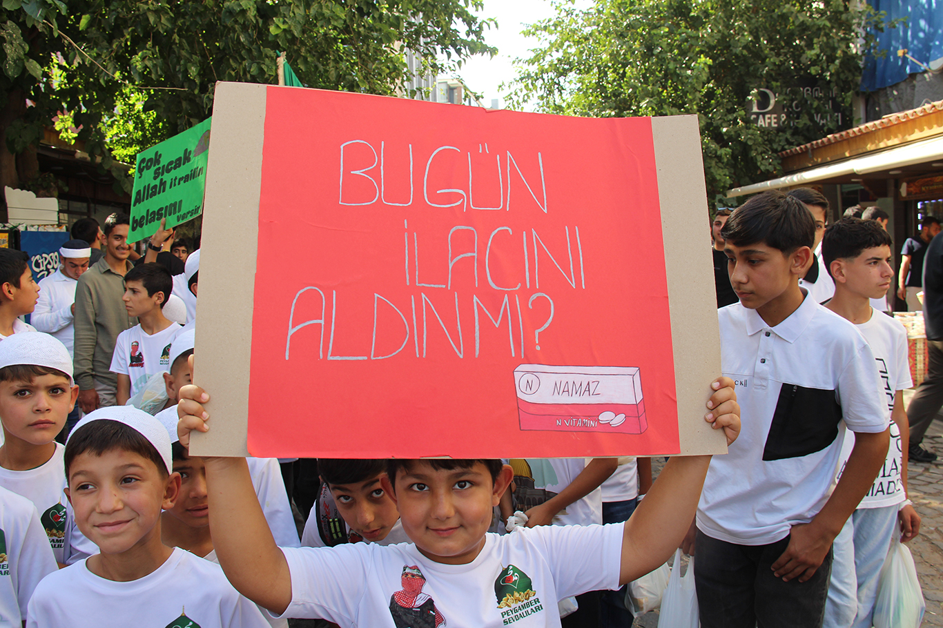 Miniklerden "Hayat Namazla Güzeldir" finalinde renkli değerlendirmeler 