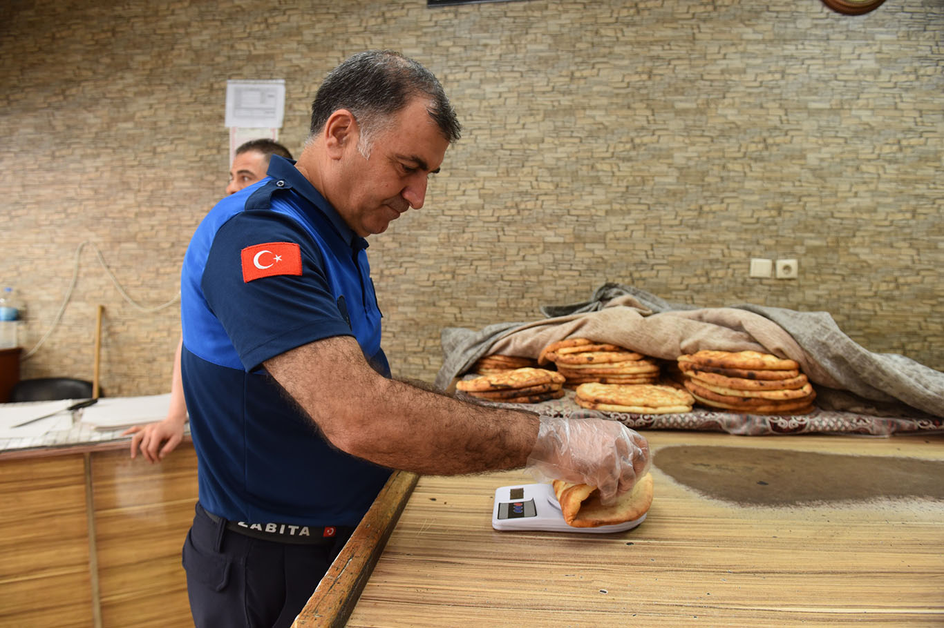 Şanlıurfa'da fırınlara denetim: 5 işletmeye cezai işlem uygulandı