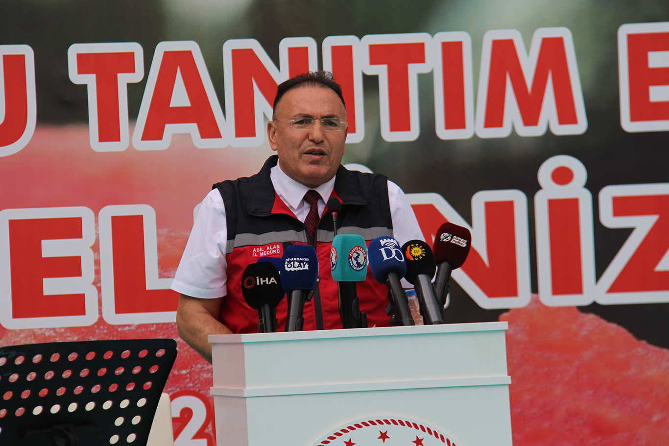 Diyarbakır'ın 47 kilo 900 gramlık karpuzu birinci oldu