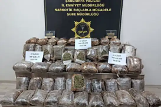 Şanlıurfa'da yolcu otobüsünde 39 kilo gram uyuşturucu ele geçirildi