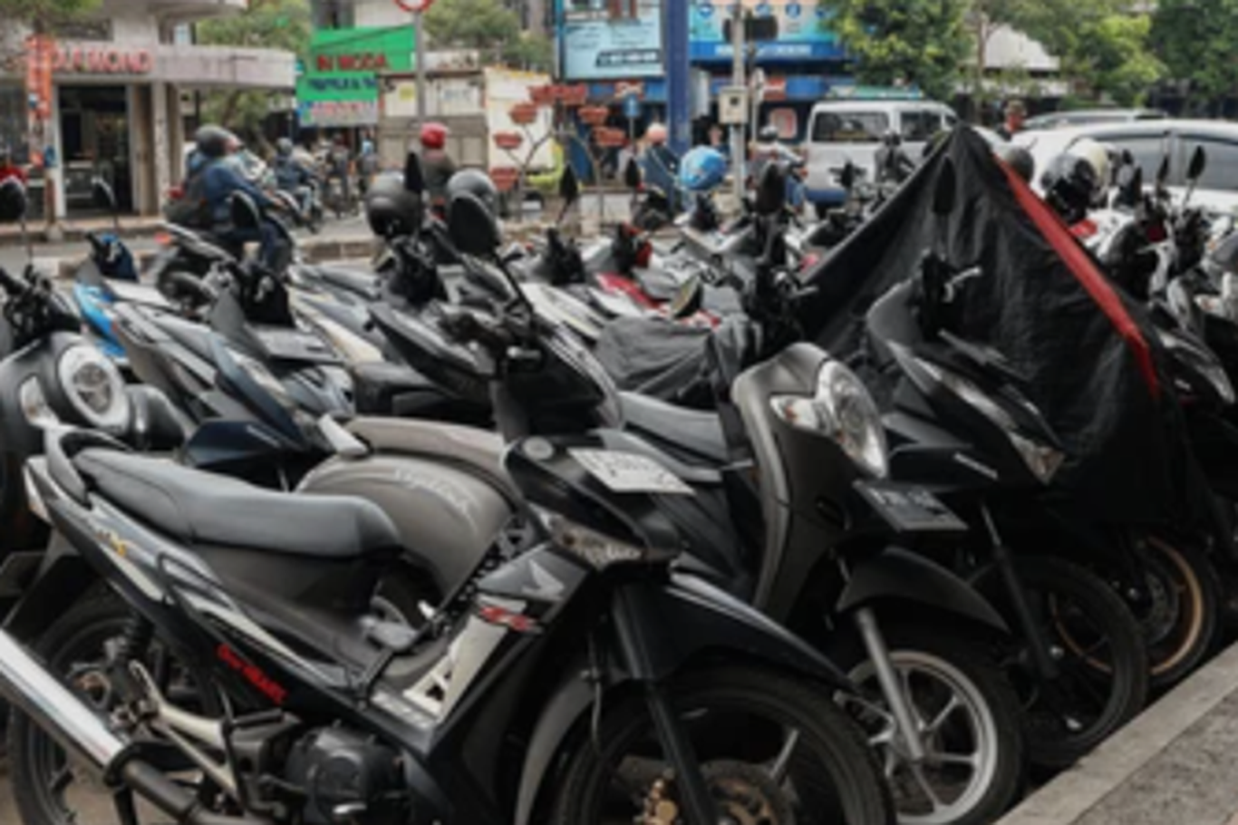 İzmir'de trafiğe kayıtlı motosiklet sayısı 545 bin 248 oldu