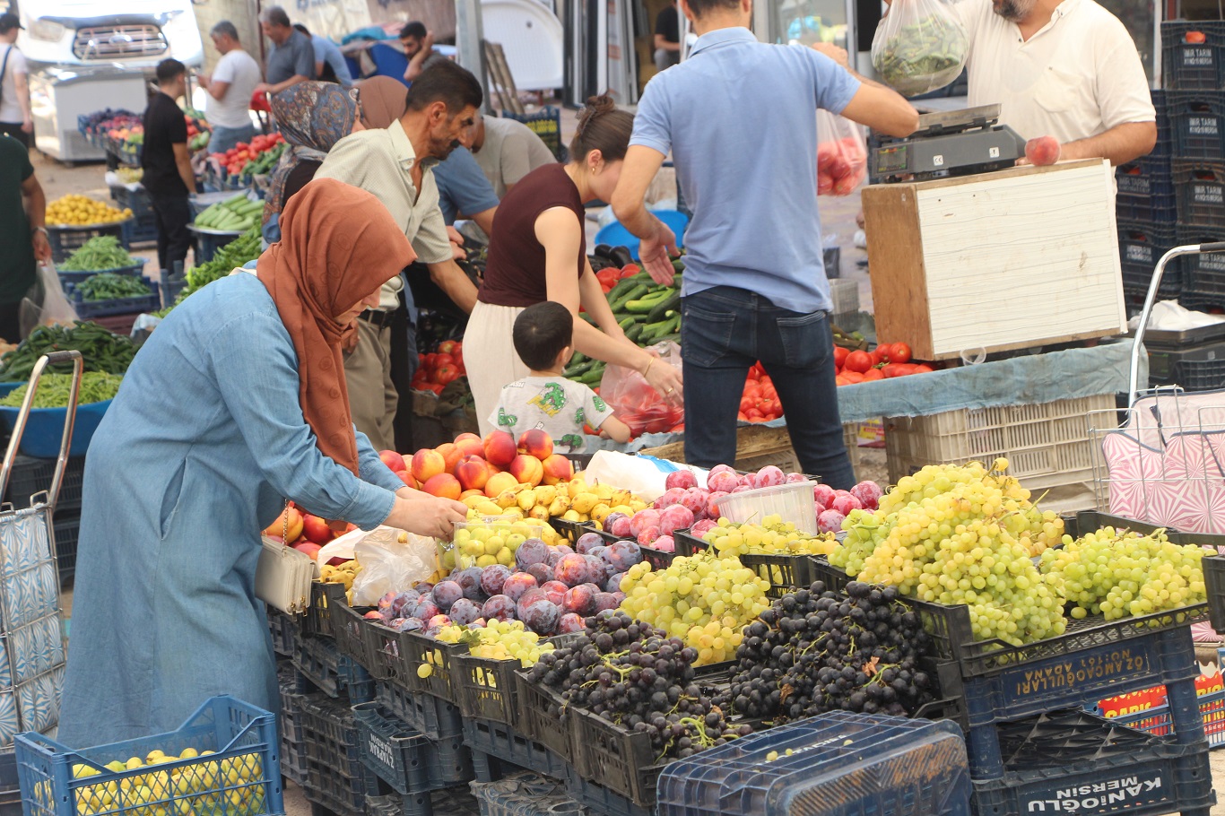 Pazar esnafı: Fiyatlar geçen seneye göre uygun ama alım gücü yetersiz