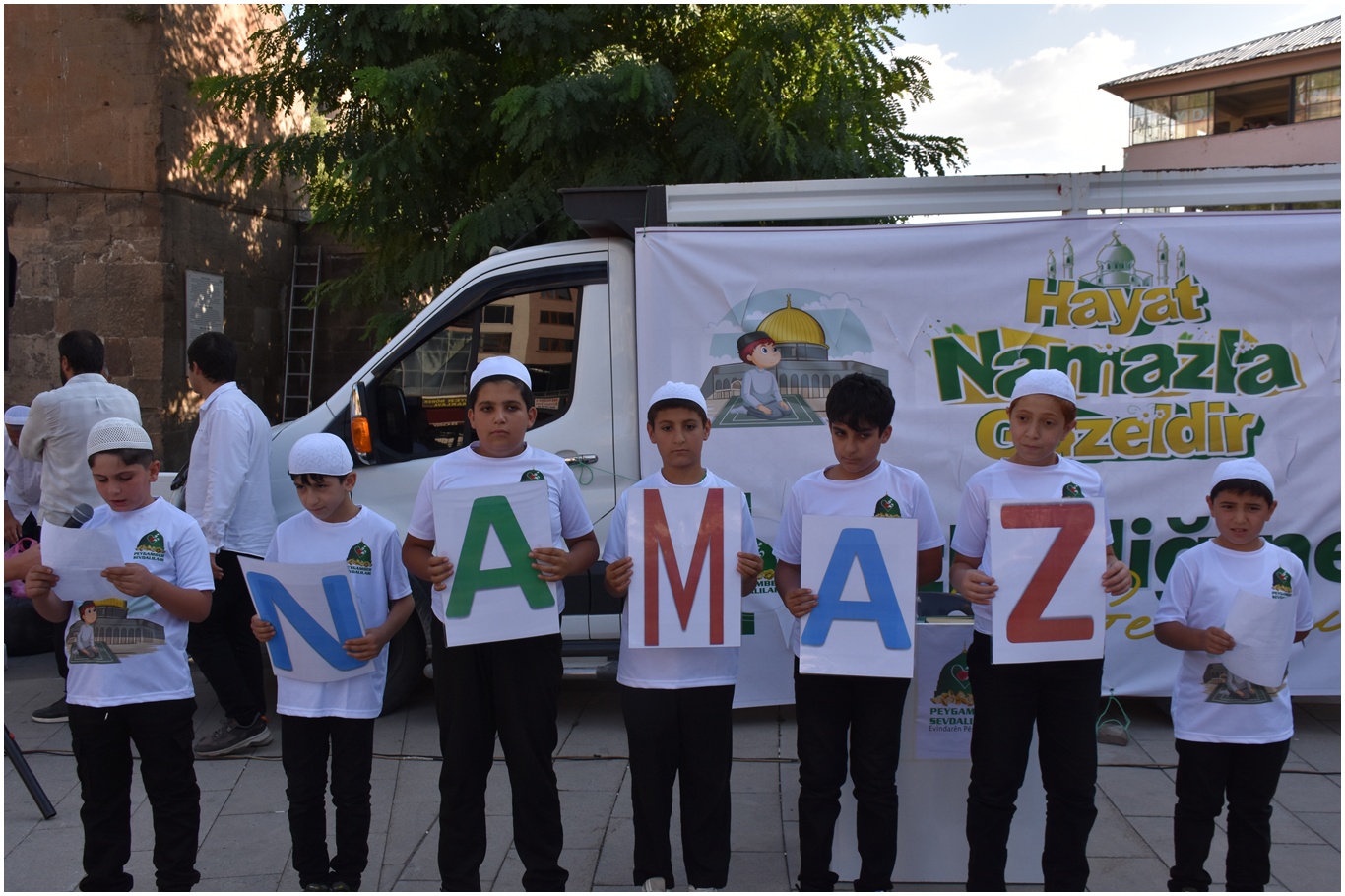 Evliyalar diyarı Bitlis’te "Hayat Namazla Güzeldir" etkinliği göz kamaştırdı