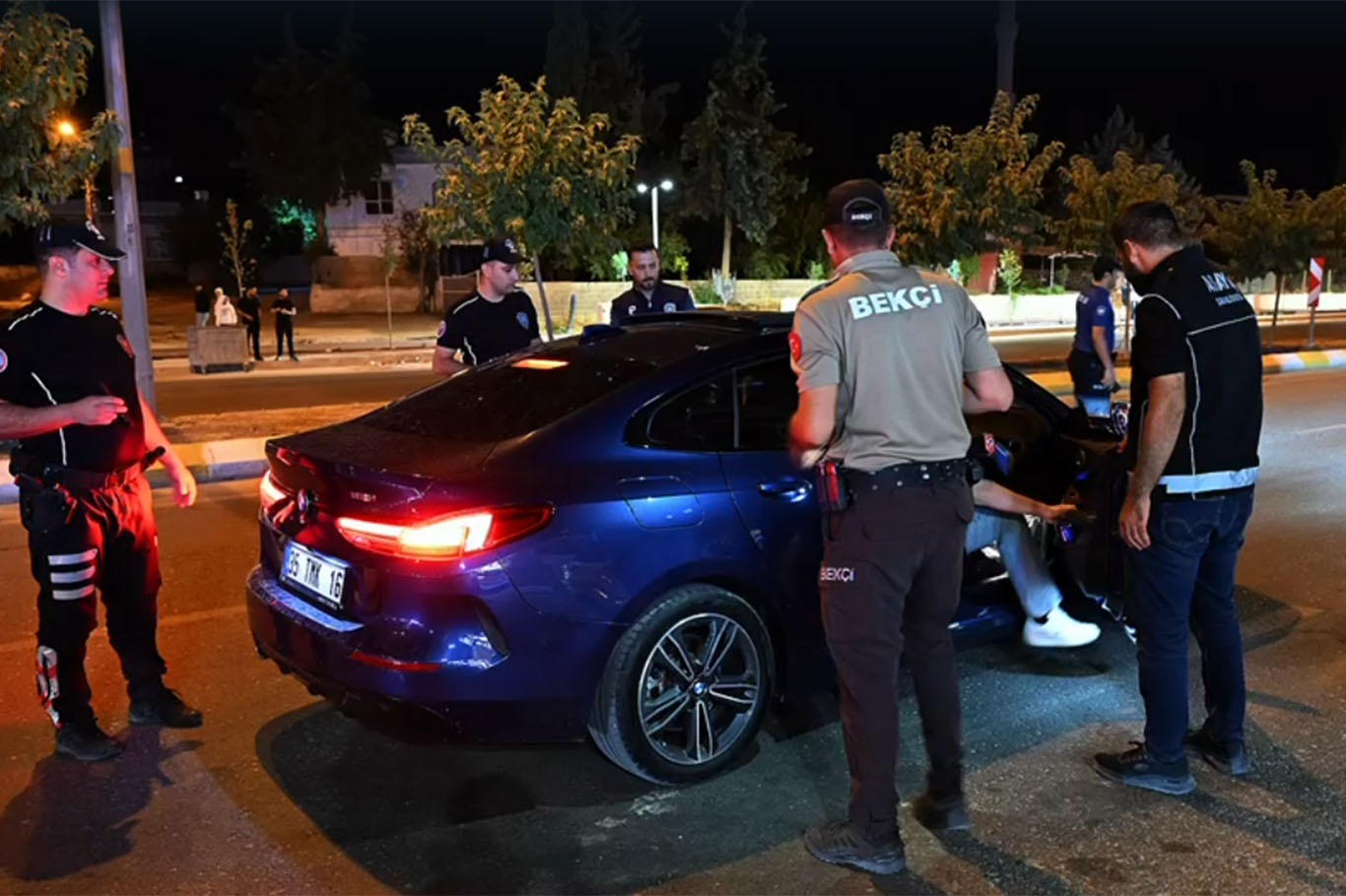 Şanlıurfa'da geniş çaplı huzur uygulaması: 46 aranan şahıs yakalandı