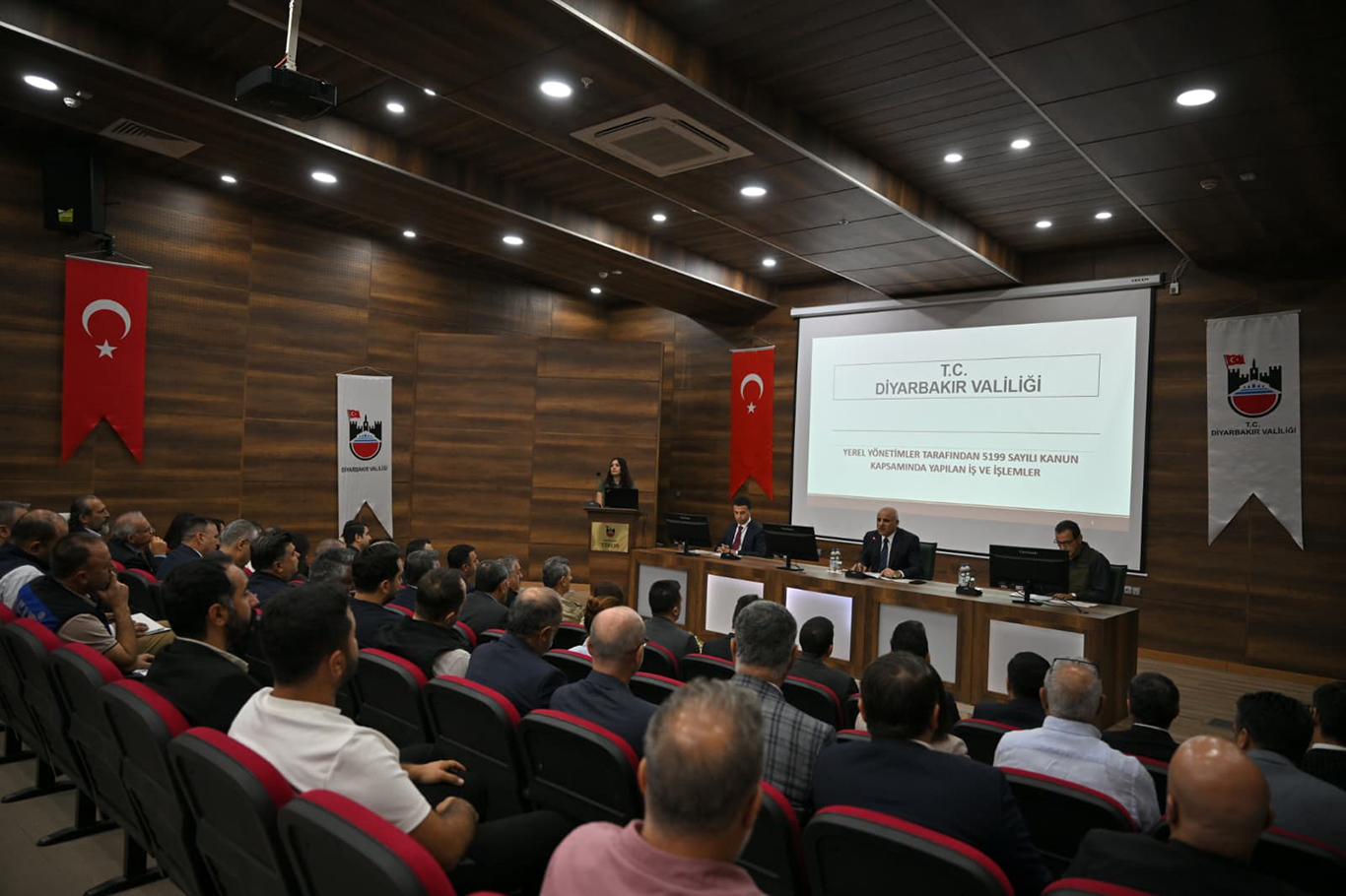 Diyarbakır’da belediyelere sahipsiz hayvanları toplama talimatı: Son tarih 31 Ekim