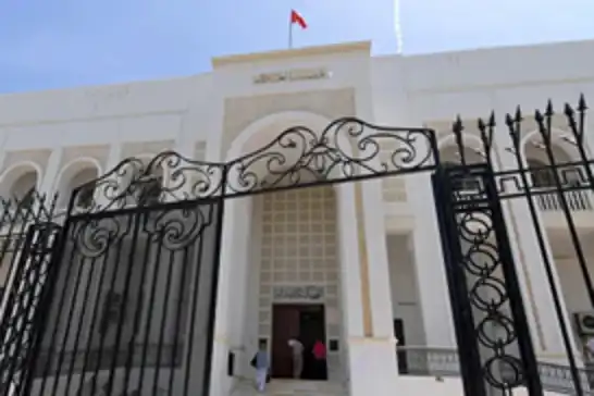 القضاء التونسي يؤيد أحكاماً بالسجن تصل إلى 45 عاماً بحق معارضين