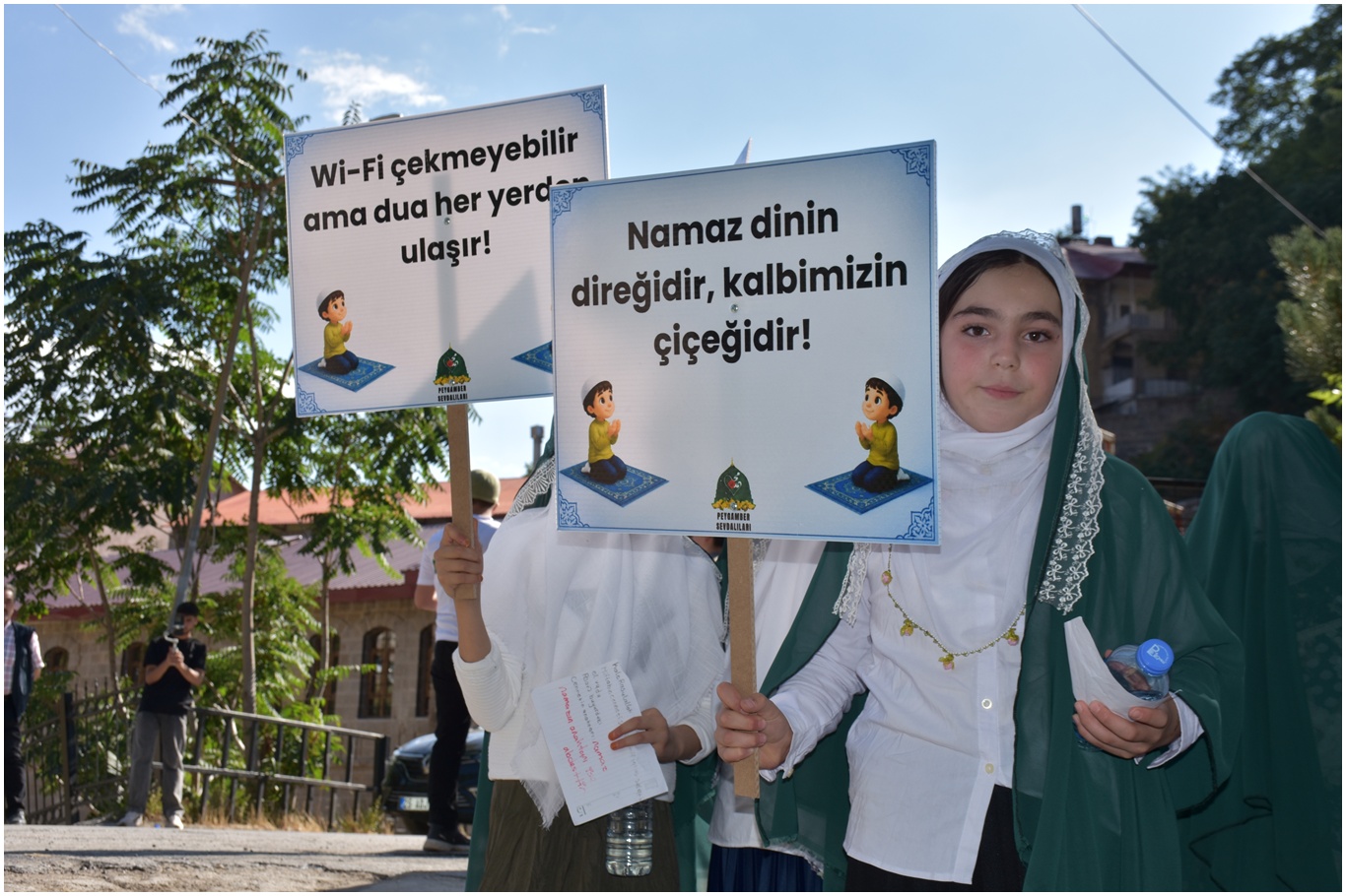 Çalakîya "Jiyan bi Nimêjê Xweş e" li Bitlîsê hat tertîpkirin