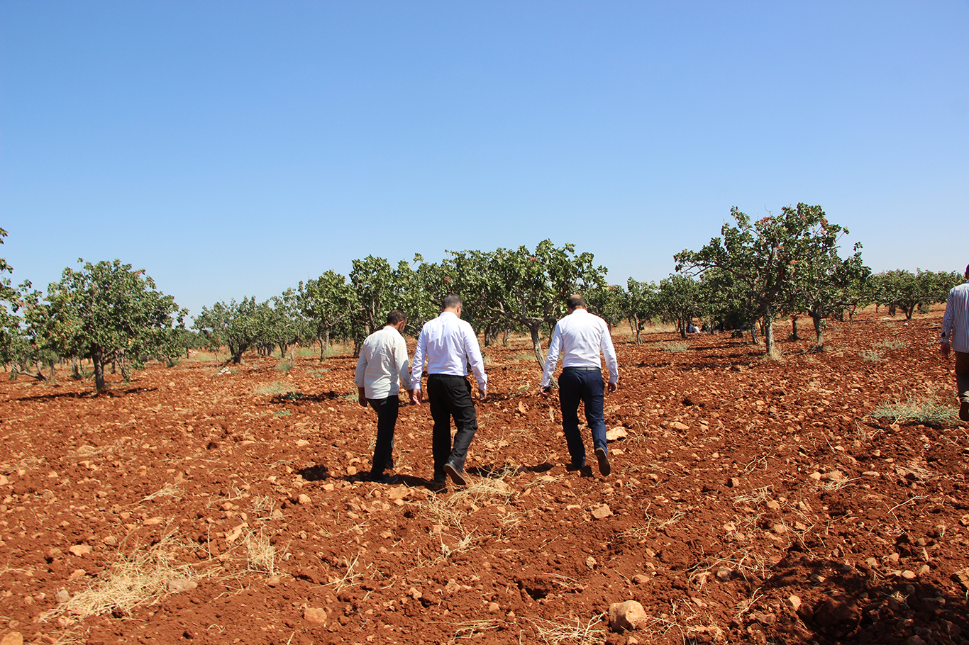 HÜDA PAR Gaziantep İl Başkanı Kaya Yavuzeli'nde esnaf ve kurum ziyaretleri gerçekleştirdi